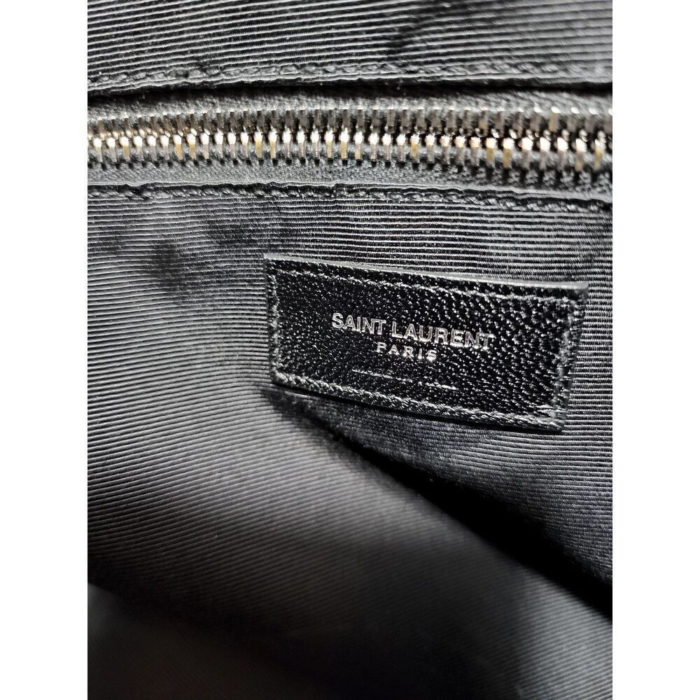Saint Laurent Messenger Bag - Picture 4 of 9